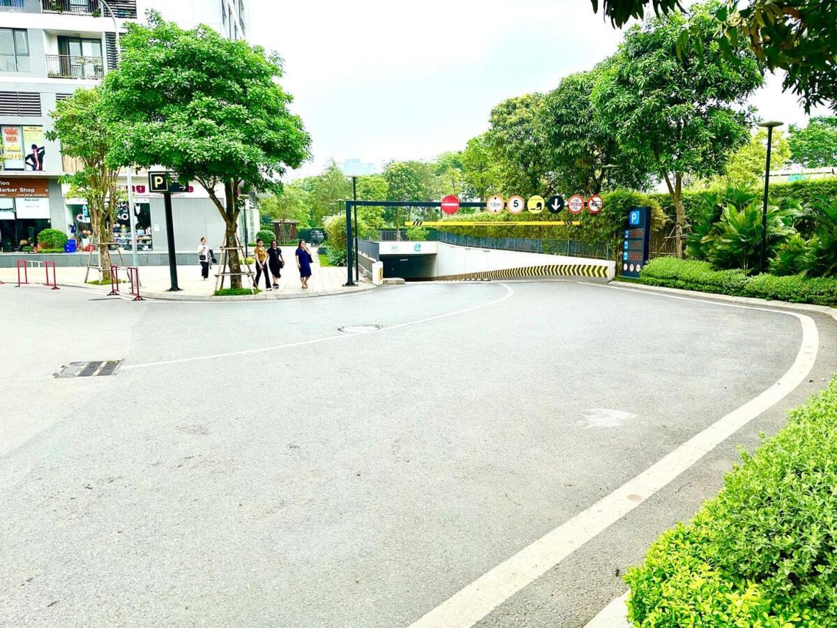 Wonderful Convenient To Airport And Centre Apartment
