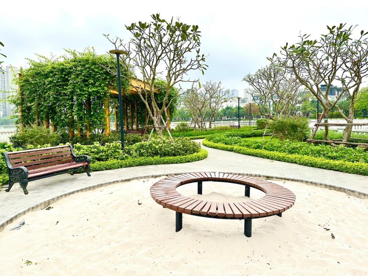Wonderful Convenient To Airport And Centre Hà Nội